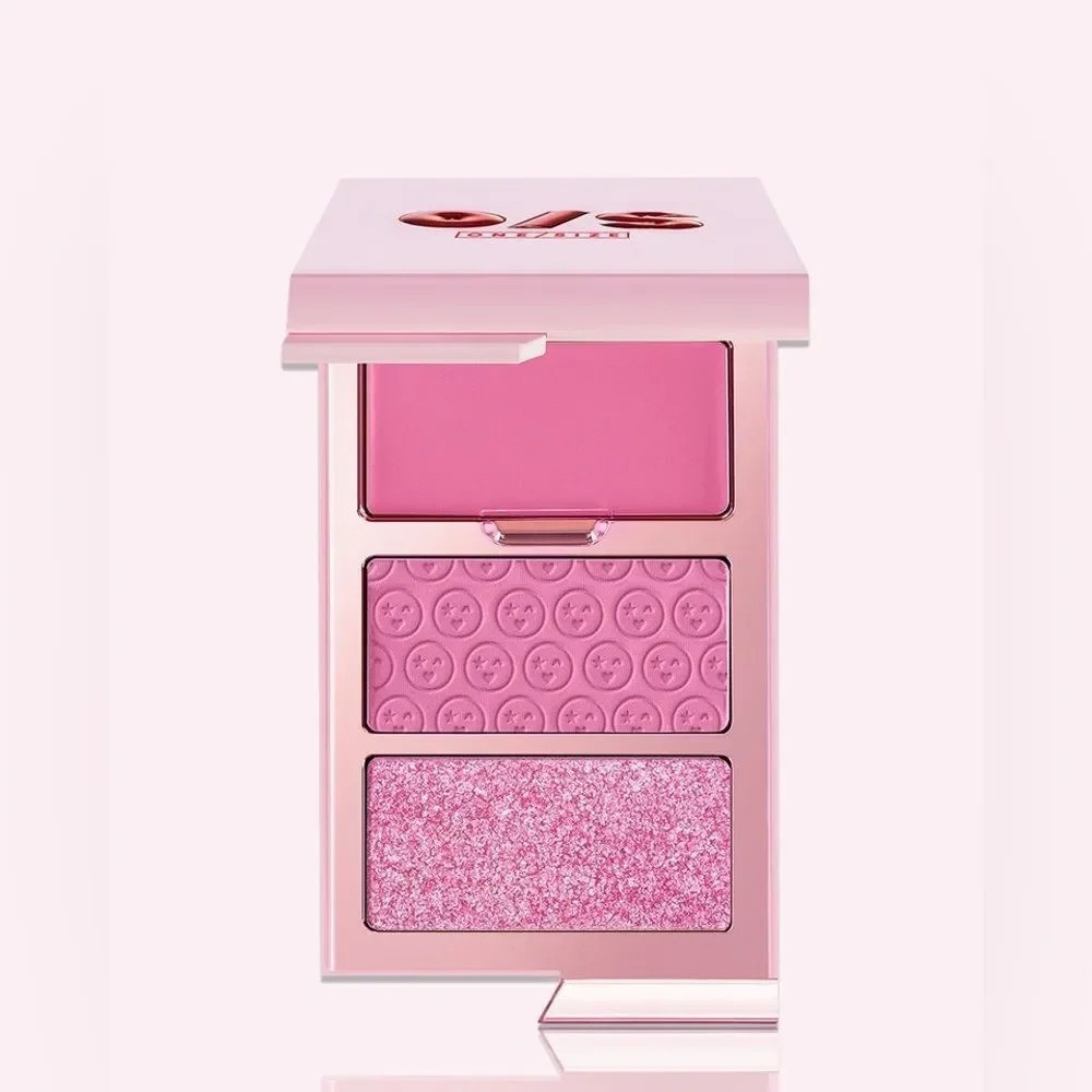 One/Size NEW CHEEK CLAPPER 3D BLUSH TRIO PALETTE in Attention Seeker